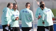 Mike Büskens mit Thomas Reis und dem Trainerteam
