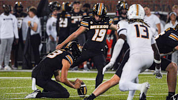 Aug 29, 2024; Columbia, Missouri, USA; Missouri Tigers place kicker Blake Craig (19) kicks a field goal against the Murray State Racers during the second half at Faurot Field at Memorial Stadium. Mandatory Credit: Denny Medley-Imagn Images