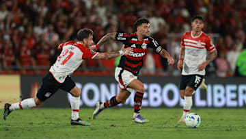 Estudiantes e Flamengo disputam vaga na semifinal da Libertadores 2025