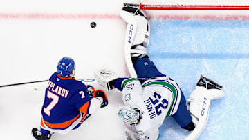 Vancouver Canucks v New York Islanders