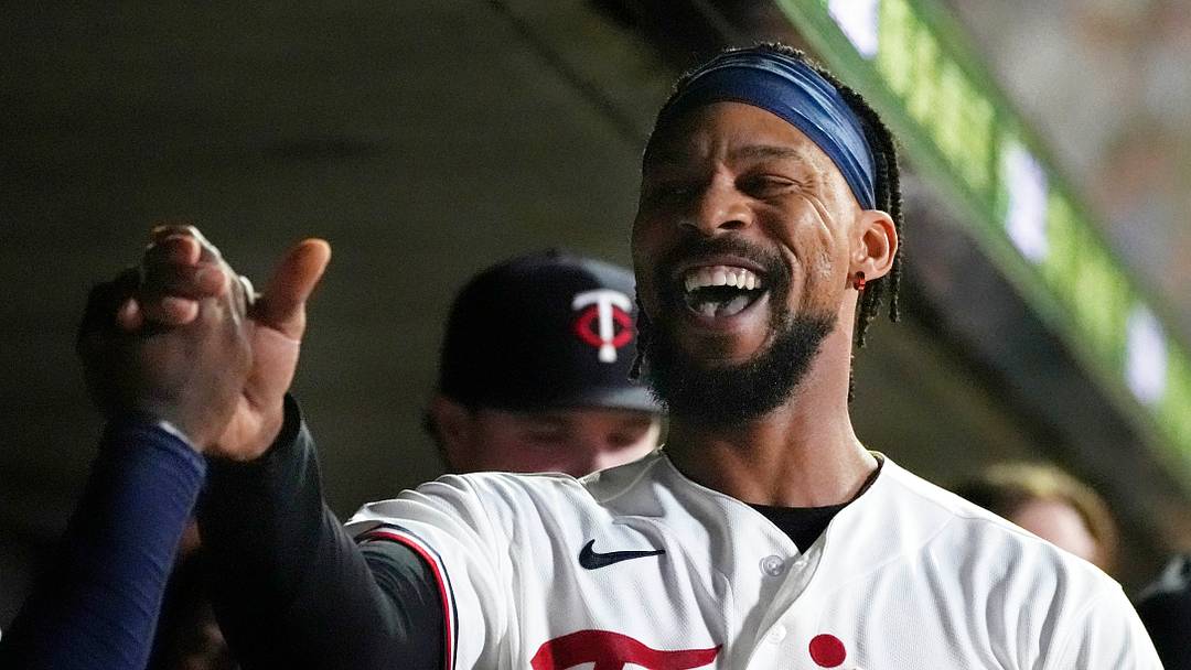 Minnesota Twins pinch hitter Byron Buxton  Credit: Bruce Kluckhohn-Imagn Images