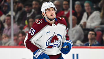 The Colorado Avalanche would do well to re-sign Ryan Lindgren to shore up their blue line.