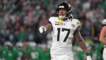 Nov 3, 2024; Philadelphia, Pennsylvania, USA; Jacksonville Jaguars tight end Evan Engram (17) against the Philadelphia Eagles at Lincoln Financial Field. Mandatory Credit: Eric Hartline-Imagn Images