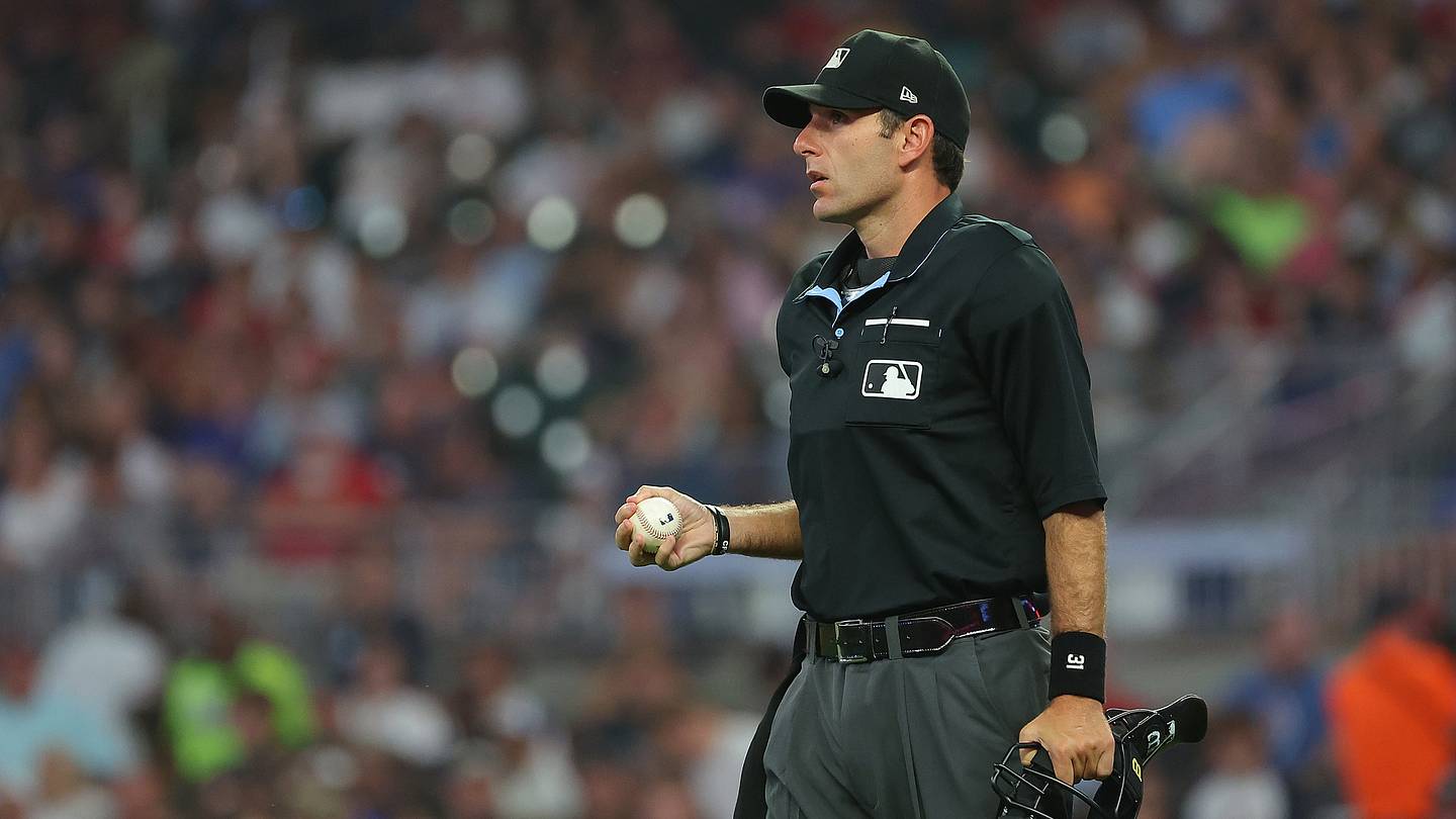 MLB Insider: MLB umpire disciplined for violating league's gambling rules - Vimarsana News