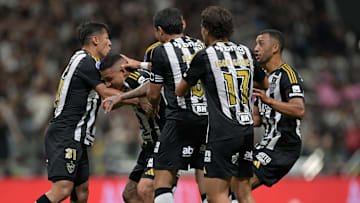 Atlético-MG terá final da Sul-Americana e duelos decisivos no próximo mês