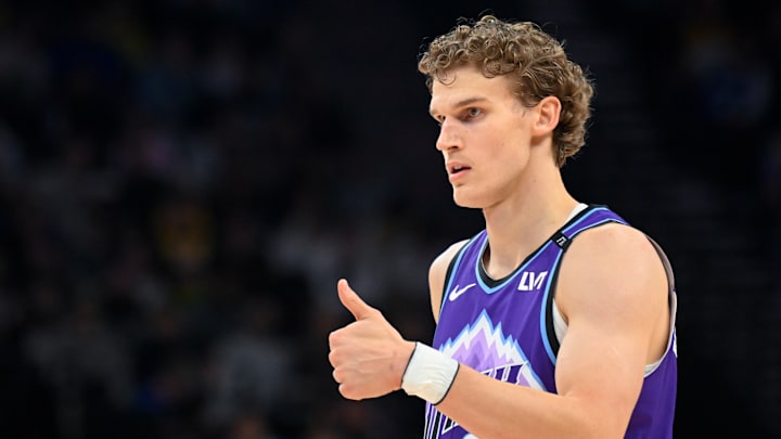 Los Angeles Lakers v Utah Jazz