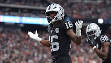 Kansas City Chiefs v Las Vegas Raiders