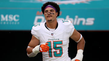 Los Angeles Chargers v Miami Dolphins - NFL 2025