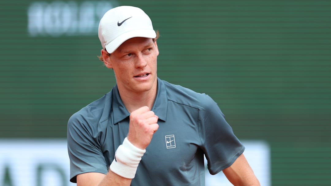 Jannik Sinner defeated Alexander Zverev in the Monte-Carlo Masters semifinals.