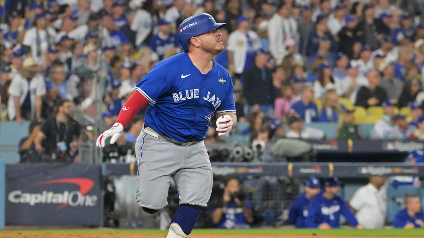 Alejandro Kirk Has Inspiring Perspective on His Stature, Physique