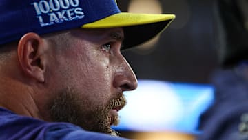 Minnesota Twins manager Rocco Baldelli finds himself on the hot seat as the team is hanging on for dear life in the Wild Card race.