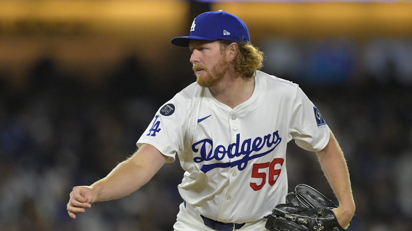 Twins Acquire RHP Noah Davis From Dodgers For Cash