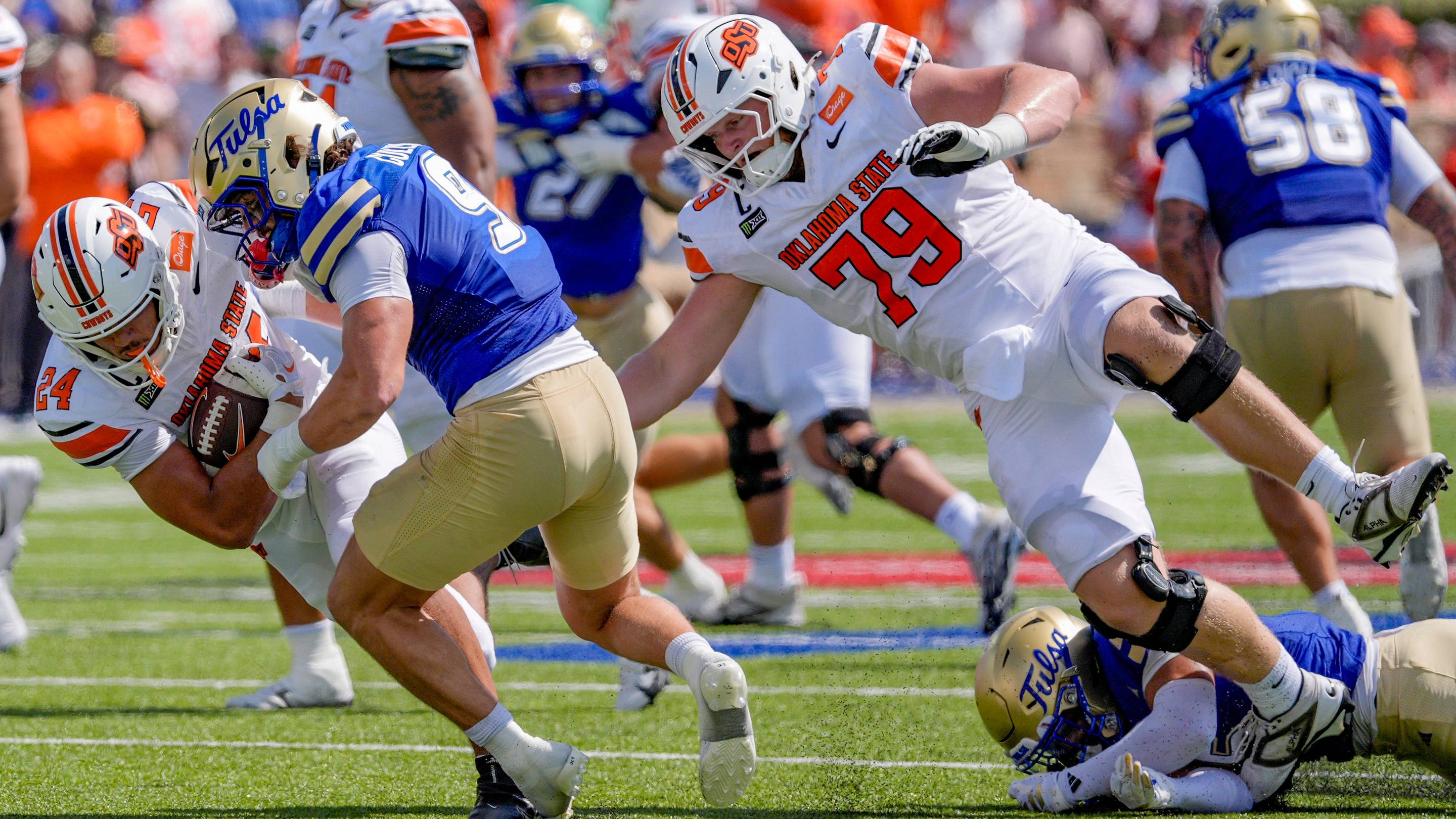 Oklahoma State’s Jacob Sexton Out for Season After Suffering Lower Leg Injury
