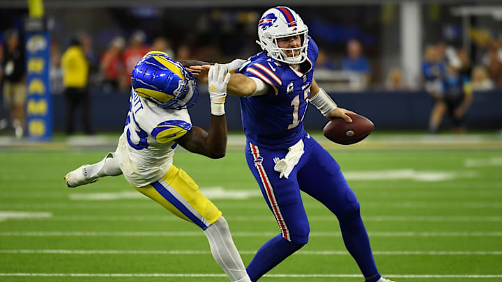 Buffalo Bills v Los Angeles Rams