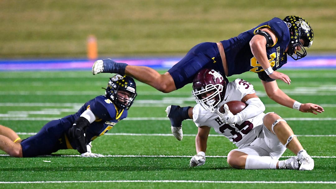 Stephenville linebacker Caleb Taylor (top). Stephenville linebacker Caleb Taylor (top).