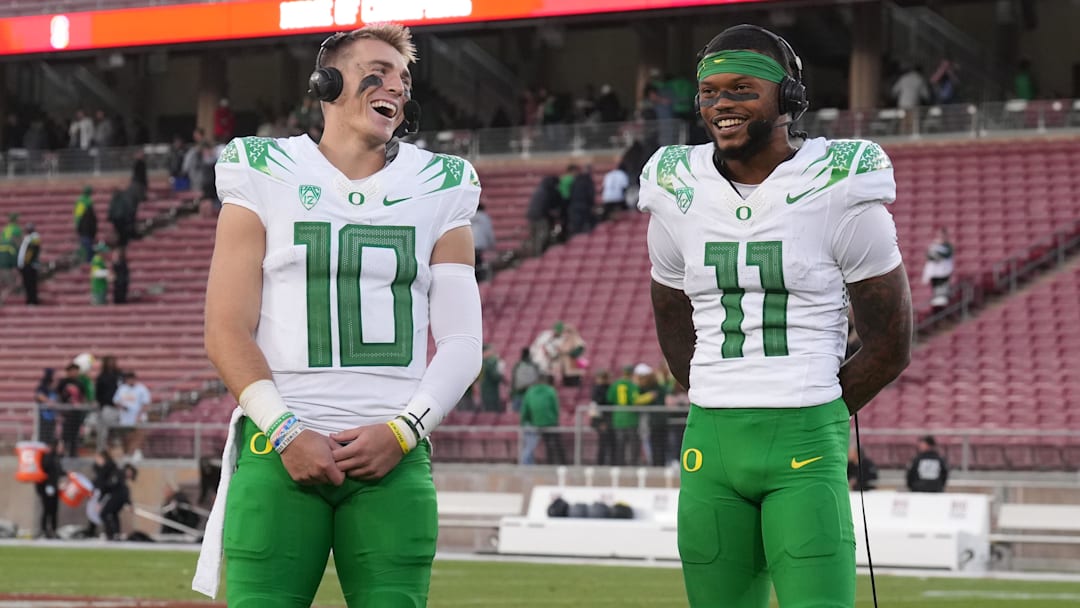 Sep 30, 2023; Stanford, California, USA; Oregon Ducks quarterback Bo Nix (10) and wide receiver Troy