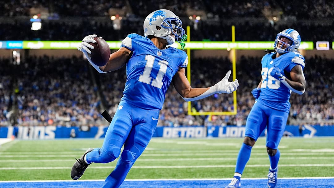 Detroit Lions wide receiver Kalif Raymond (11) runs for a touchdown against Tennessee Titans during the second half at Ford Field in Detroit on Sunday, Oct. 27, 2024.
