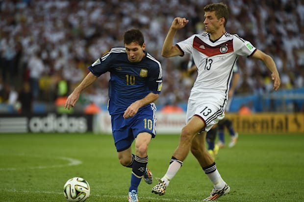 ลิโอเนล เมสซี่ - โทมัส มึลเลอร์