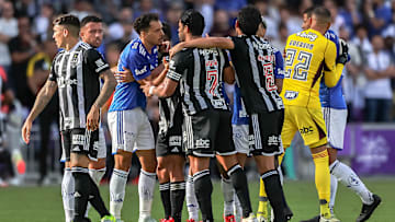 Cruzeiro x Atlético-MG se enfrentam pelo Campeonato Mineiro