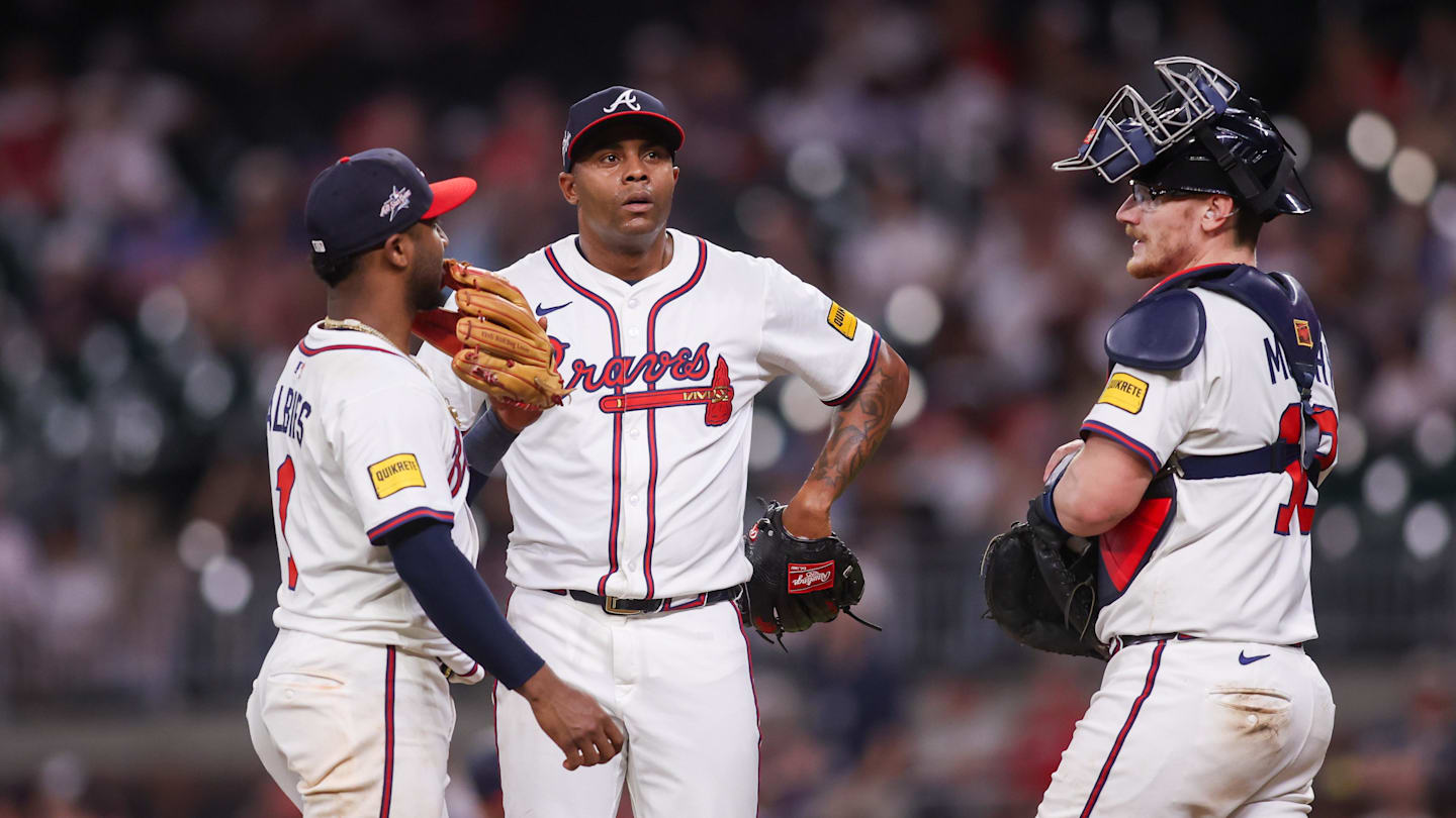 Braves Remove Raisel Iglesias from Closer Role Amid Bullpen Struggles