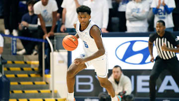 BYU's Kanon Catchings dribbles the ball vs Florida A&M