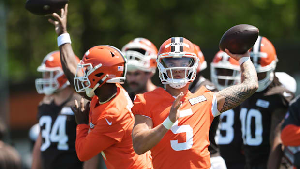 Cleveland Browns quarterbacks Shedeur Sanders and Dillon Gabriel 