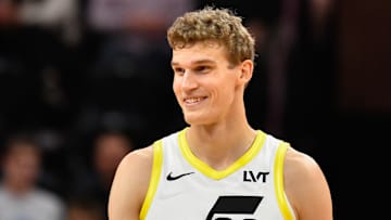 Sacramento Kings v Utah Jazz