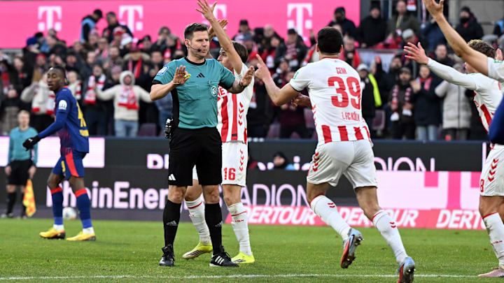 Schiedsrichter Frank Willenborg erhitzte die Kölner Gemüter