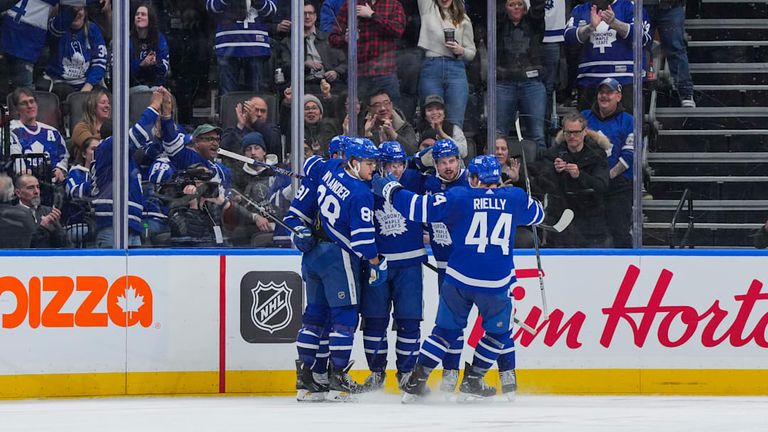 New York Islanders v Toronto Maple Leafs