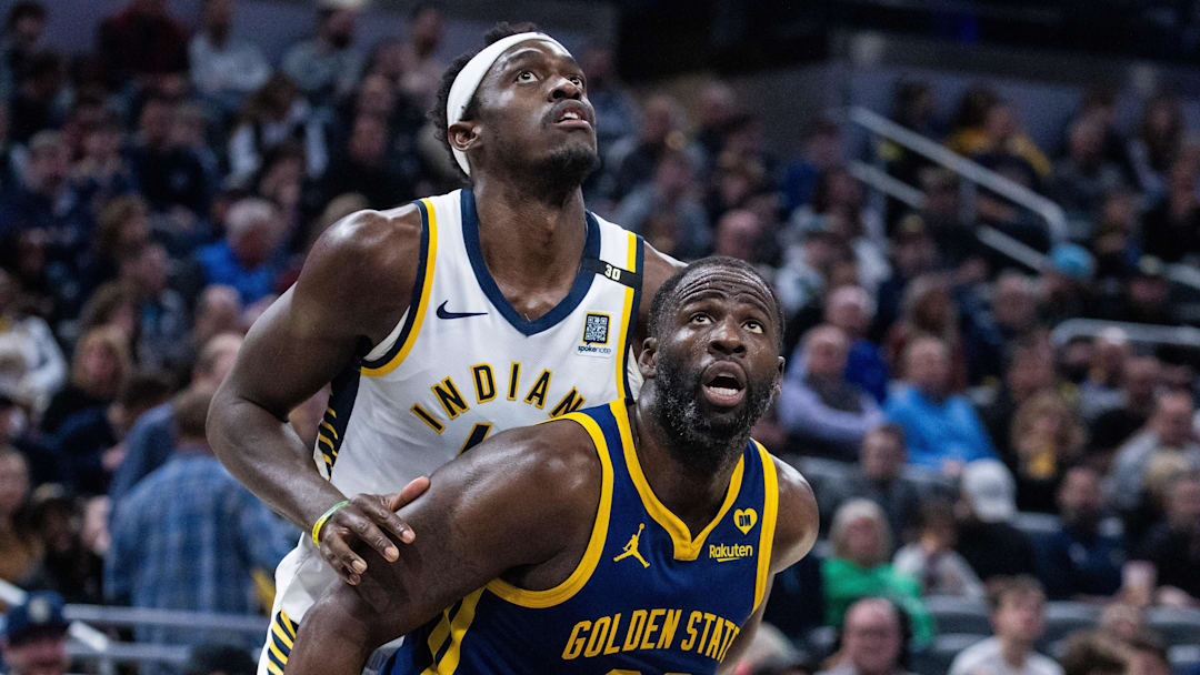Golden State Warriors forward Draymond Green (23) boxes out Indiana Pacers forward Pascal Siakam (43) in the second half at Gainbridge Fieldhouse. Mandatory Credit: Trevor Ruszkowski-Imagn Images