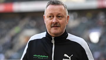 Gladbachs Sportdirektor Roland Virkus freut sich über eine neue Krafthalle.