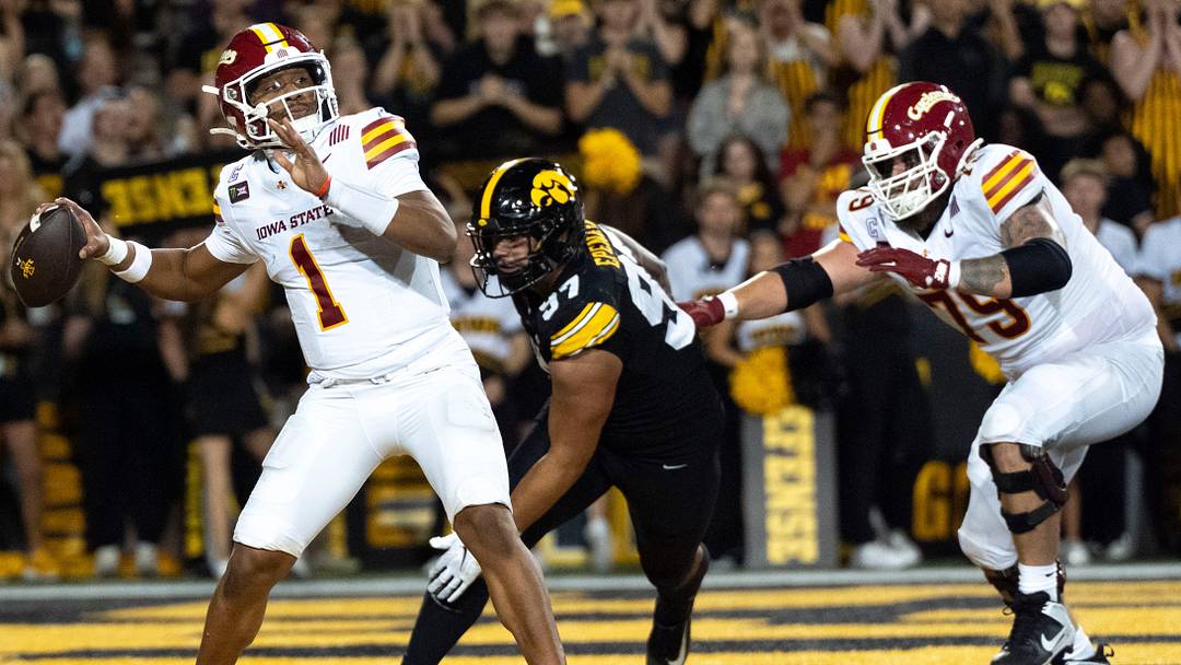 Iowa Hawkeyes defensive lineman Iose Epenesa (97) pressures Iowa State quarterback Jaylen Raynor (1) during the Cy-Hawk football game Sept. 12, 2026 at Kinnick Stadium in Iowa City, Iowa.