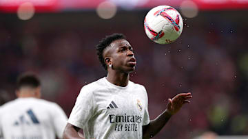 Real Madrid entra em campo diante do Lille nesta quarta-feira (2)