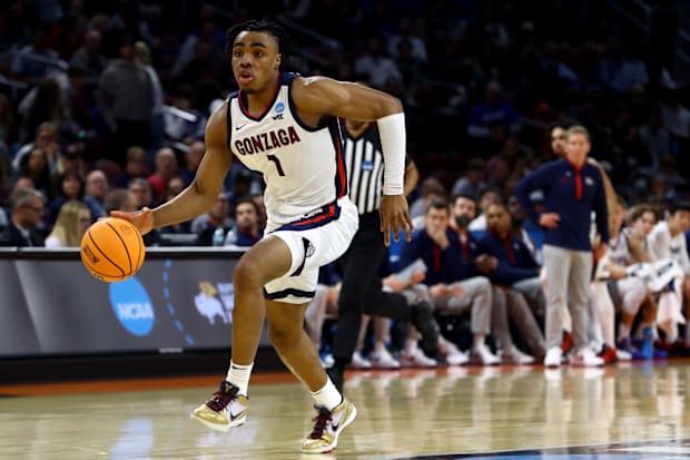 Gonzaga Bulldogs guard Michael Ajayi (1). 