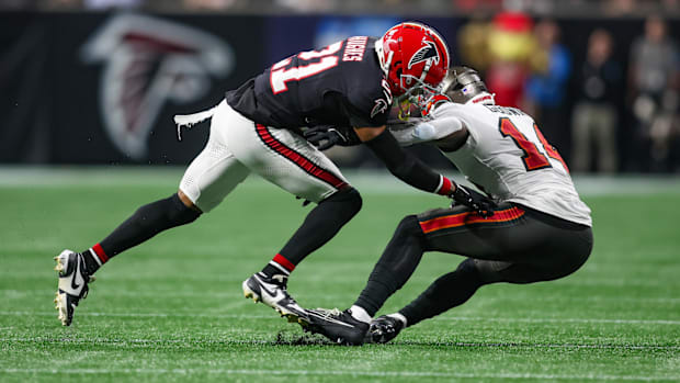 Atlanta Falcons safety Justin Simmons