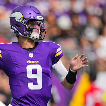 Minnesota Vikings quarterback J.J. McCarthy passes against the Las Vegas Raiders in the second quarter at U.S. Bank Stadium in Minneapolis on Aug. 10, 2024.
