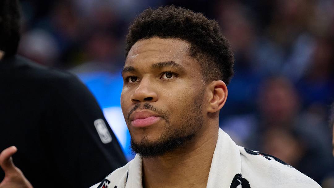 Milwaukee Bucks forward Giannis Antetokounmpo (34) looks on from the bench against the Golden State Warriors during the second quarter at Chase Center on January 7, 2026.