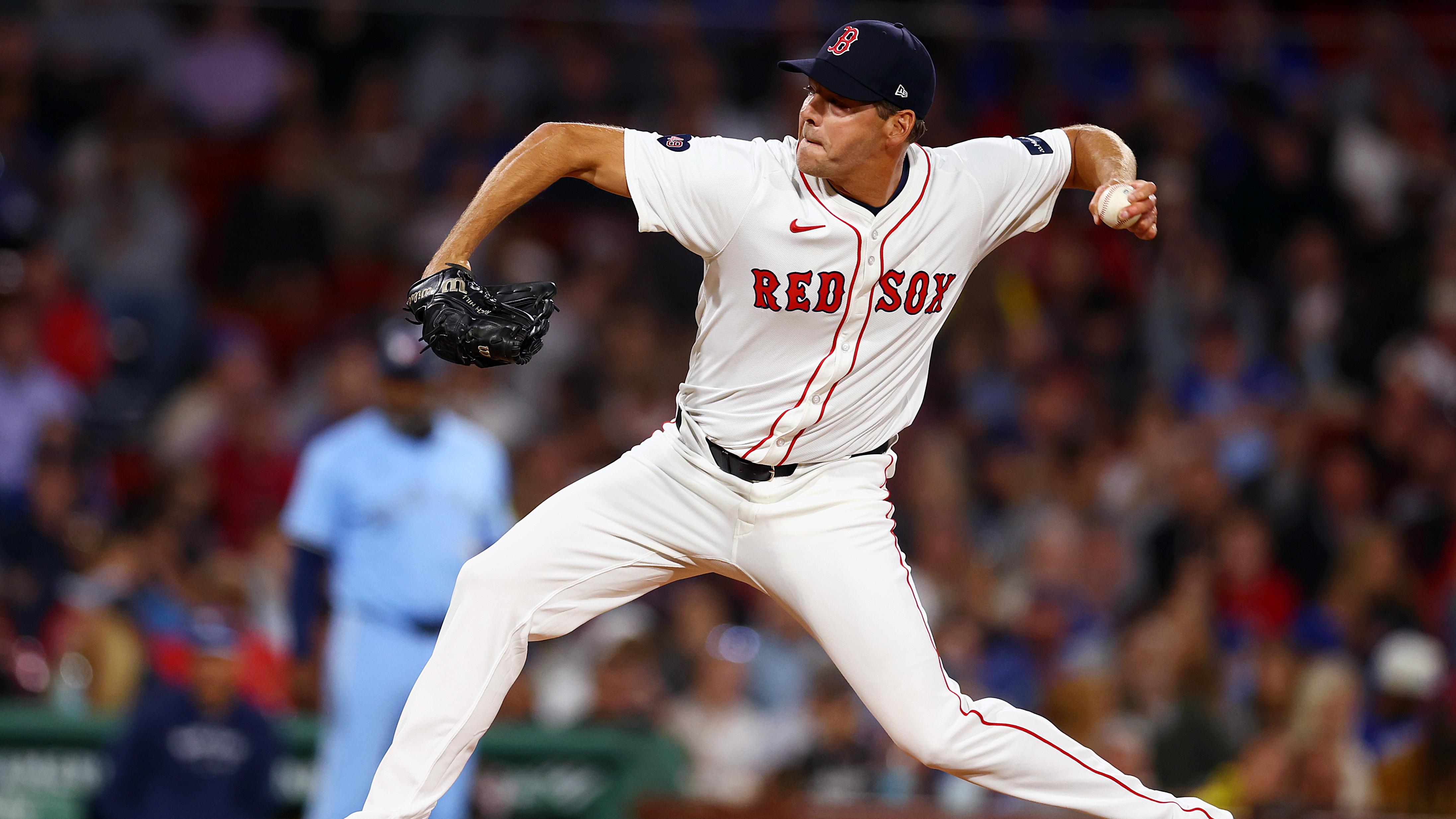 44-Year-Old Rich Hill Aims for MLB Comeback