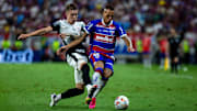 Corinthians venceu o Fortaleza fora de casa e encaminhou a vaga