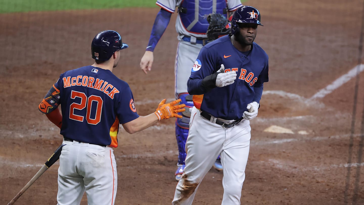 Astros Place Shortstop Jeremy Peña on Injured List with Rib Fracture