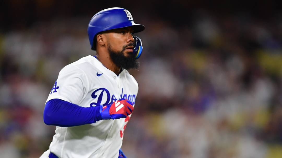 Sep 2, 2026; Los Angeles, California, USA; Los Angeles Dodgers outfielder Teoscar Hernandez (37) hits a single during the seventh inning against the St. Louis Cardinals at UNIQLO Field at Dodger Stadium. Mandatory Credit: Gary A. Vasquez-Imagn Images Sep 2, 2026; Los Angeles, California, USA; Los Angeles Dodgers outfielder Teoscar Hernandez (37) hits a single during the seventh inning against the St. Louis Cardinals at UNIQLO Field at Dodger Stadium. Mandatory Credit: Gary A. Vasquez-Imagn Images