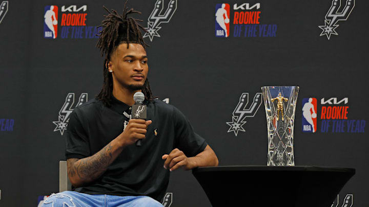 San Antonio Spurs Stephon Castle Named Rookie Of The Year