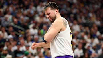 Los Lakers no pudieron aprovechar los 38 puntos de Luka Doncic en el Juego 4 de la primera ronda de Playoffs de la NBA ante Timberwolves 