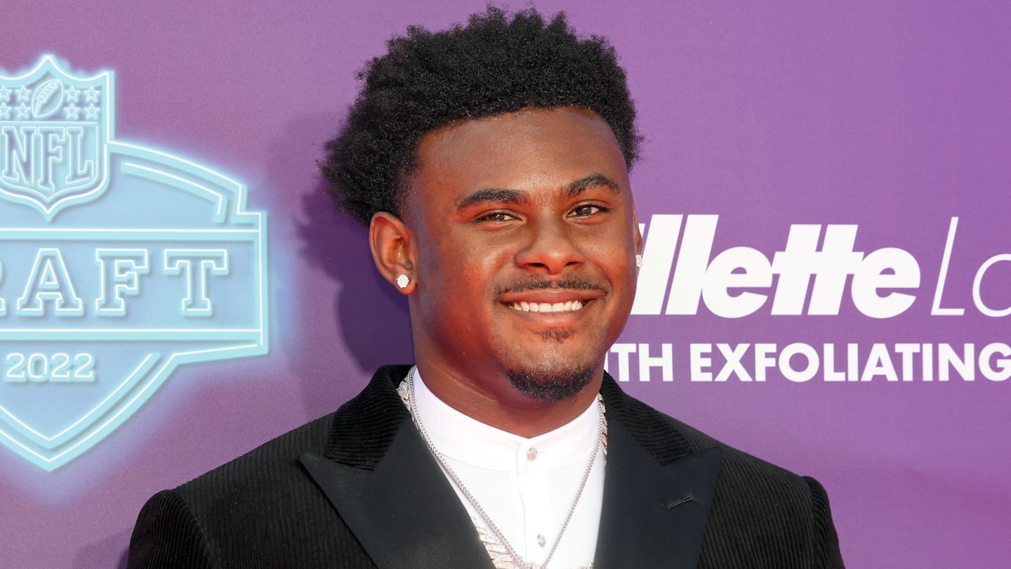 NFL Draft Best Available Top Remaining Players Heading Into NFL Draft