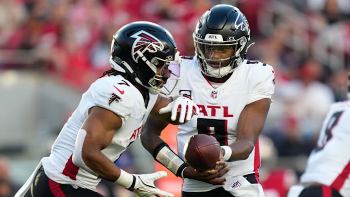 Bet on the Falcons to upset the Patriots in NFL Week 9 action.
