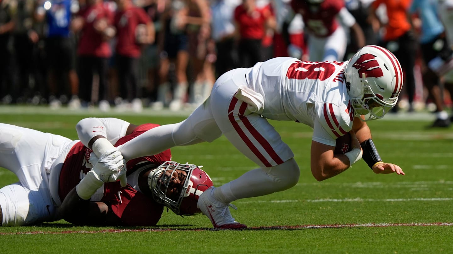 Wisconsin Badgers Prepare for High-Stakes Alabama Road Test