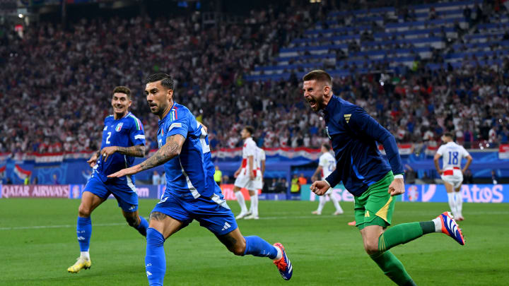 Italia mendapat hasil imbang dramatis vs Kroasia dengan skor 1-1 yang membuat mereka lolos ke babak 16 besar Euro 2024.