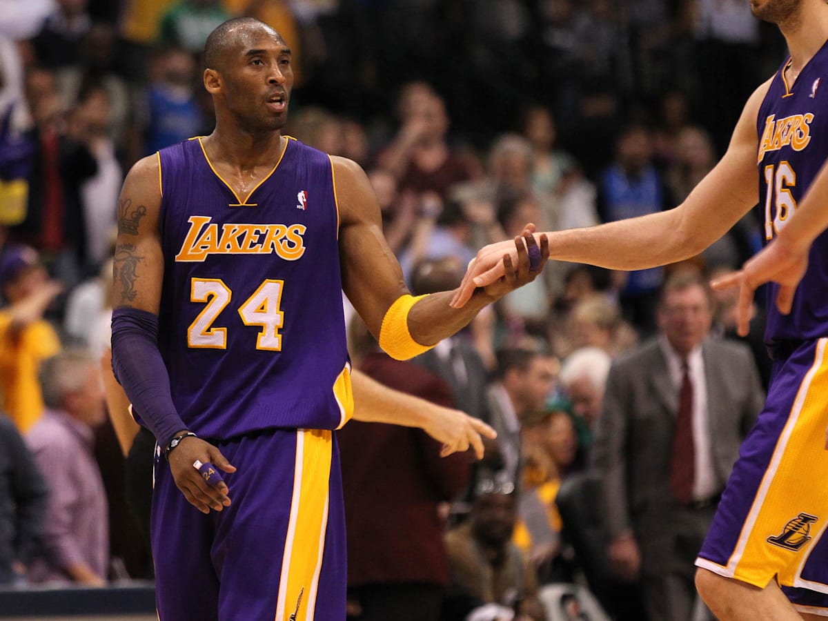 その他 kobe luka leborn lakers lakers kobe luka leborn 正規品 - メルカリ