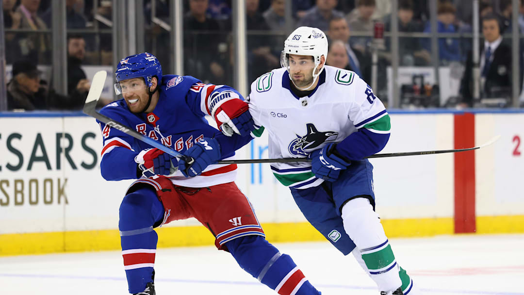 Vancouver Canucks v New York Rangers