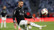 Onur Bulut topla ısınıyor.
